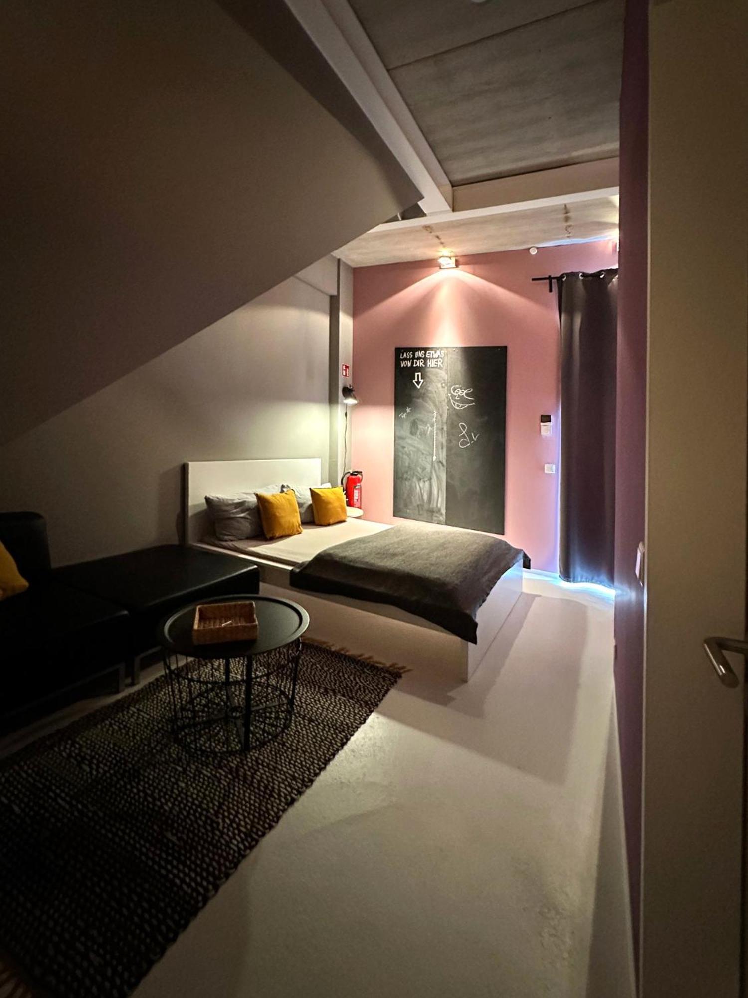 Guestroom By "Farbgestalt" Зарщед Екстериор снимка